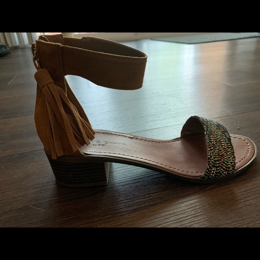 Sandals - Picture 2 of 4
